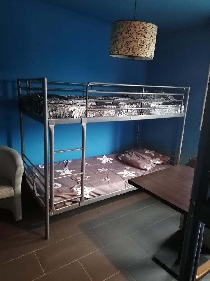 Hostel Pacific Ocean Częstochowa Esterno foto