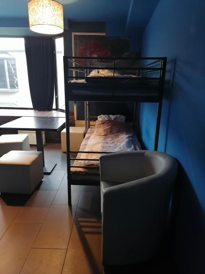 Hostel Pacific Ocean Częstochowa Esterno foto