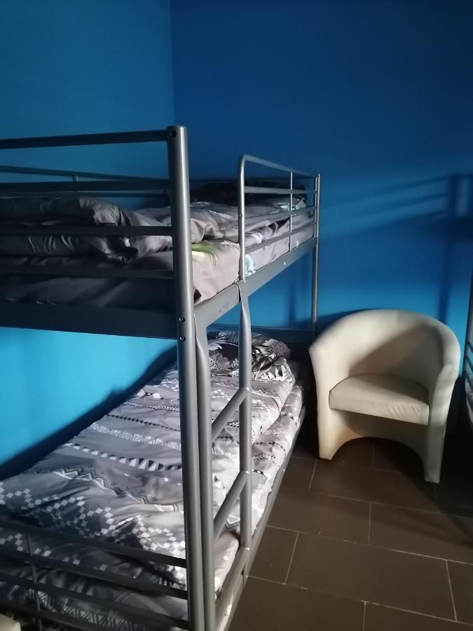 Hostel Pacific Ocean Częstochowa Esterno foto