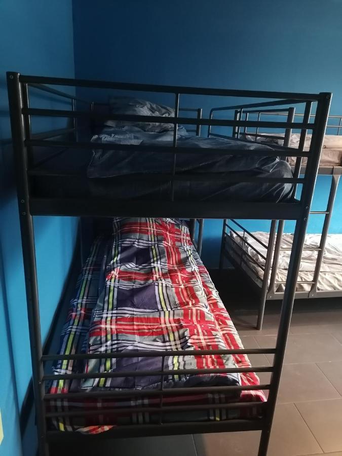 Hostel Pacific Ocean Częstochowa Esterno foto