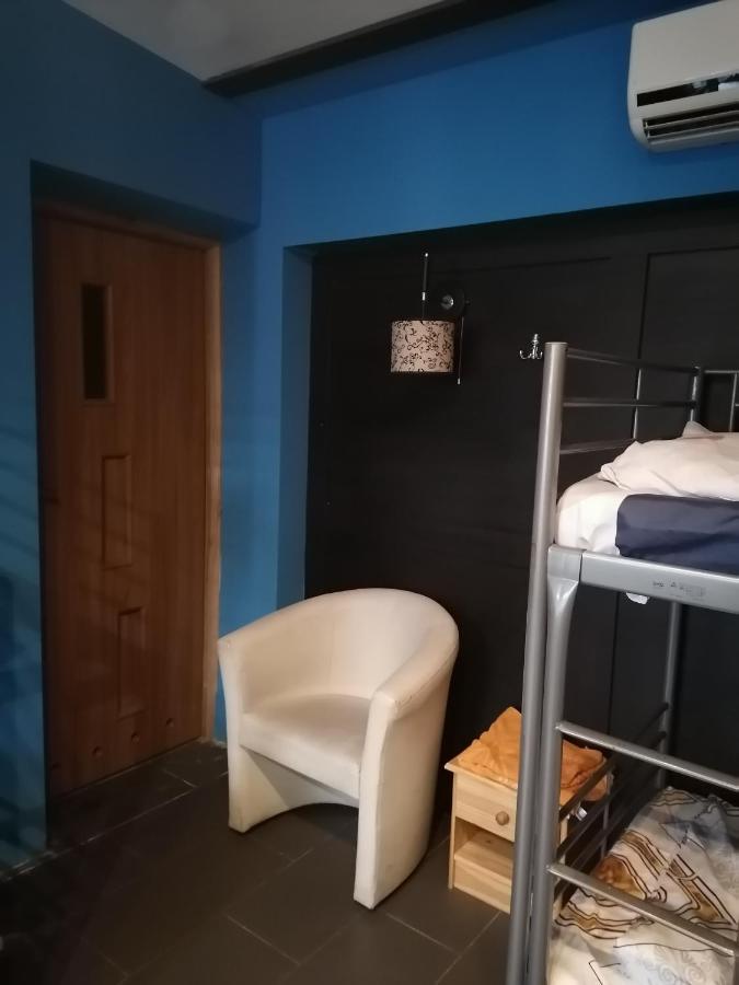 Hostel Pacific Ocean Częstochowa Esterno foto